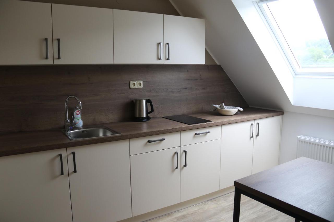 Apartmany Lama ฮราเดซ นาด โมราวิซี ภายนอก รูปภาพ